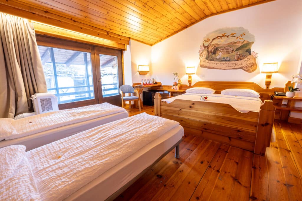 Quadrupla comfort 6467 villaggio hotel aquila